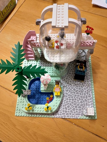Lego town poolside paradise - lego,