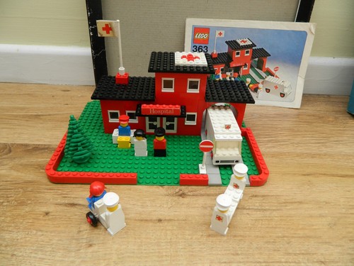 Lego town 363 hospital - lego, –