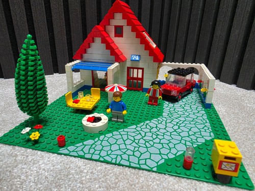 Lego town holiday home - lego,