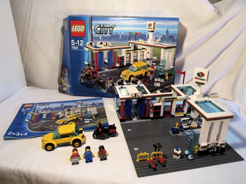 Lego city service station - city:,