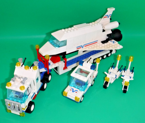 Lego town shuttle launching - lego,
