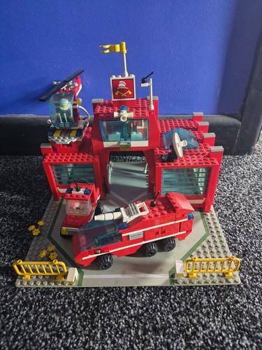 Lego town 6389 fire control - lego,
