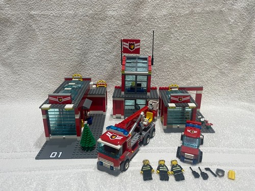 Lego city fire station - fire, 7945
