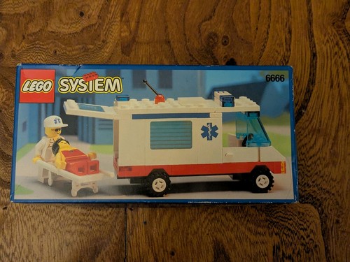 Lego system 6666 ambulance - system,