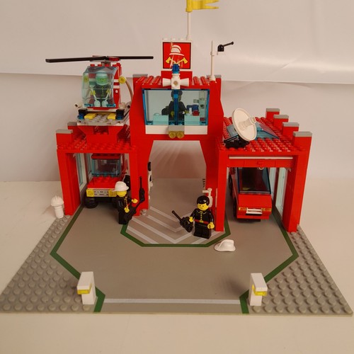 Lego town 6389 fire control - lego,