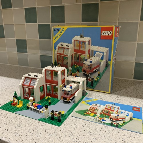 Lego town 6380 hospital - town,