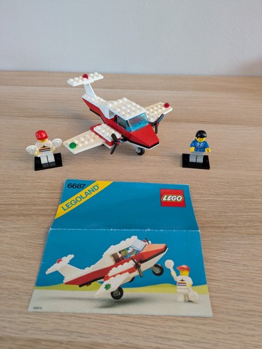 Lego town flight - town,